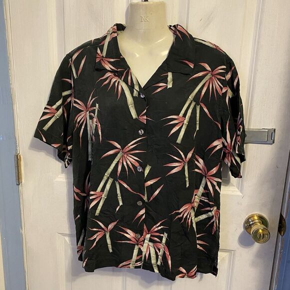 Tommy Bahama Women M Washable Silk Short Sleeve Button Up Casual Shirt Hawaiian - Picture 1 of 5